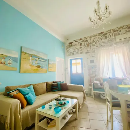 Traditional Townhouse * Ermoupoli